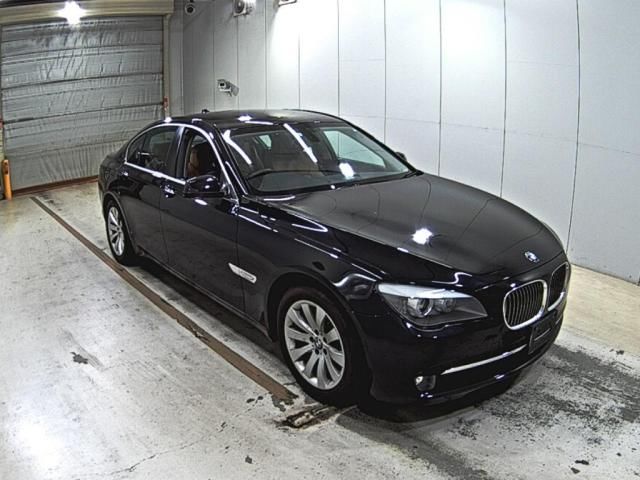 Japan Auction Vehicles 5 2009 BMW 7 Series 740i auction photo