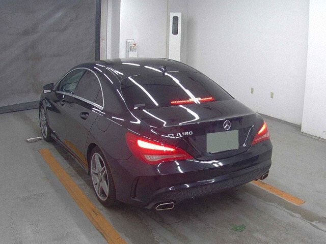 2014 Mercedes-Benz CLA-Class CLA180 AMG Line auction photo 2