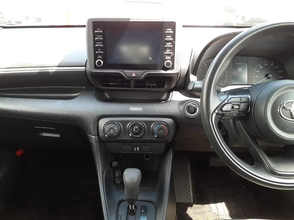 2022 Toyota Yaris X auction photo 11