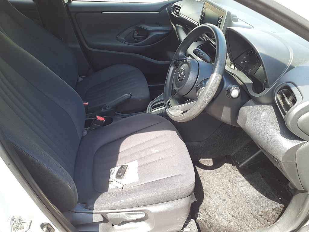 2022 Toyota Yaris X auction photo 10