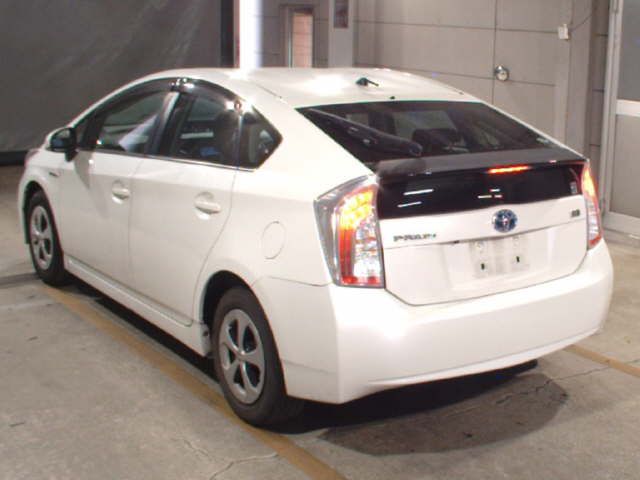 2015 Toyota Prius S auction photo 2
