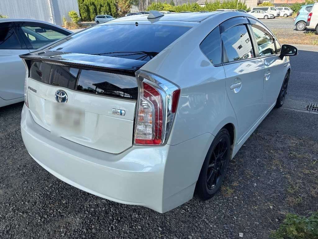 2014 Toyota Prius S auction photo 2