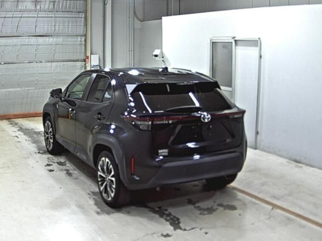 2021 Toyota Yaris Cross Z auction photo 2