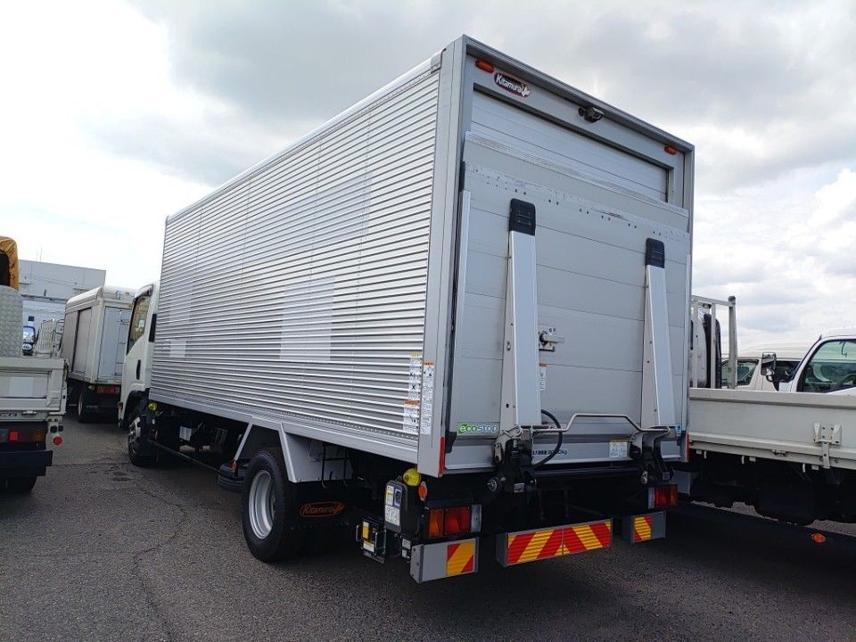 2021 Isuzu Elf auction photo 6