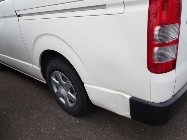 2021 Toyota Hiace DX標準ボディ auction photo 5