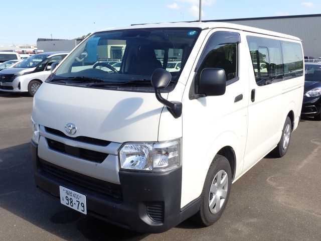 2021 Toyota Hiace DX標準ボディ Japan auction vehicle
