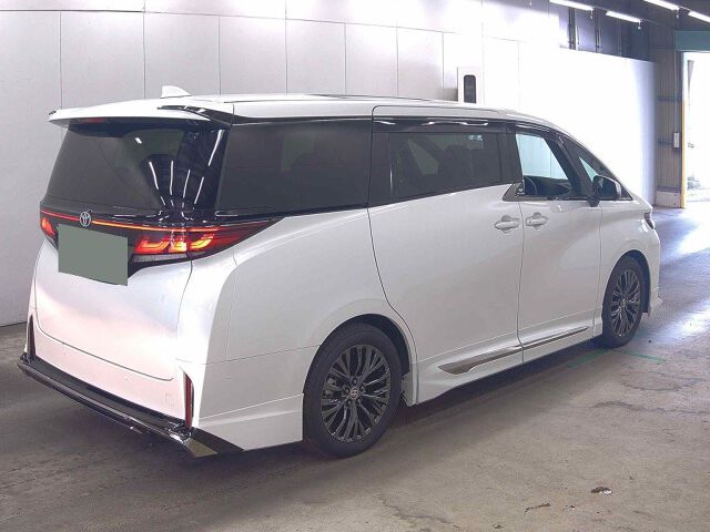 2025 Toyota Vellfire Z Premier auction photo 5