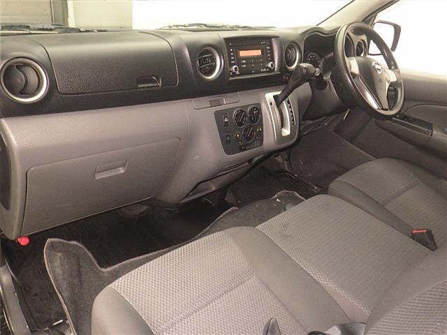 2018 Nissan NV350 Caravan 4WD VX ロング エマージェンシー auction photo 4