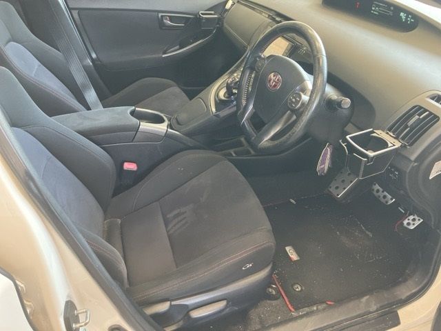 2013 Toyota Prius S ツーリングセレクション ジーズ auction photo 4