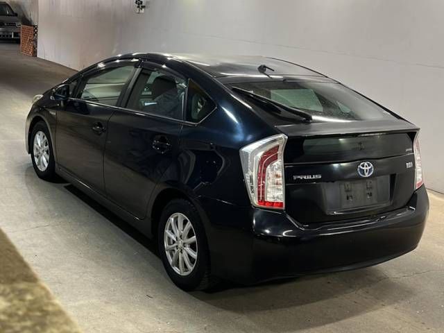 2014 Toyota Prius S auction photo 3