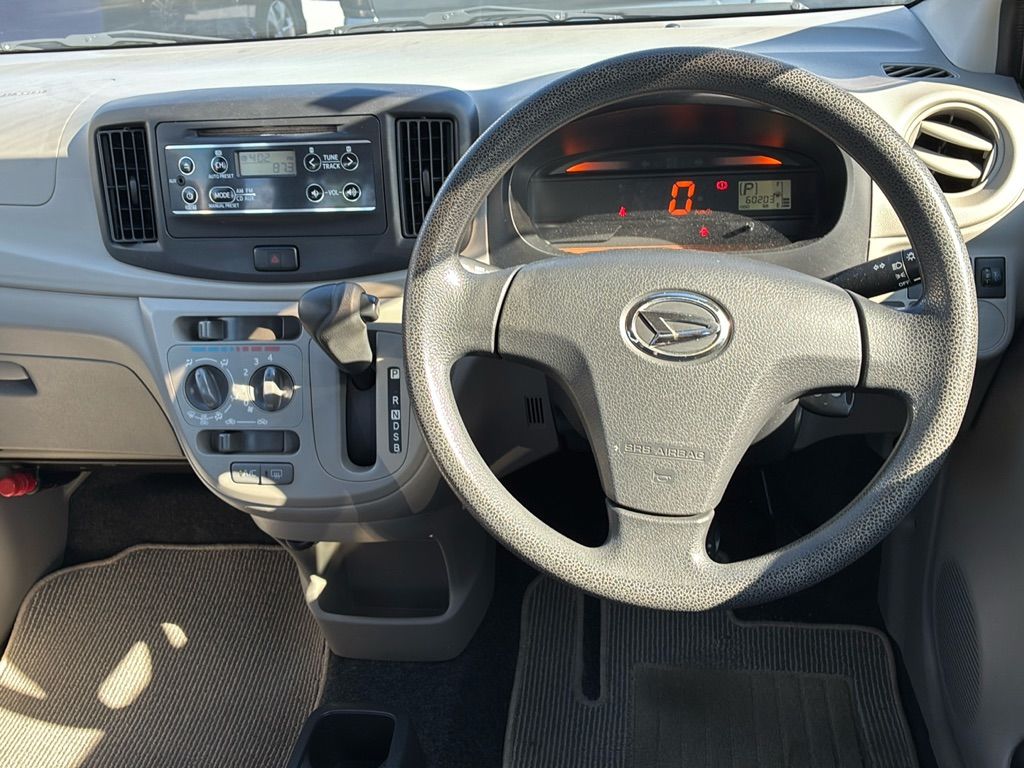 2015 Daihatsu Mira e:S L auction photo 3