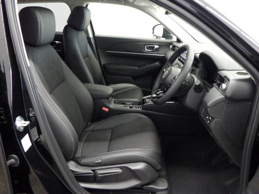 2026 Honda Vezel e:HEV Z auction photo 6