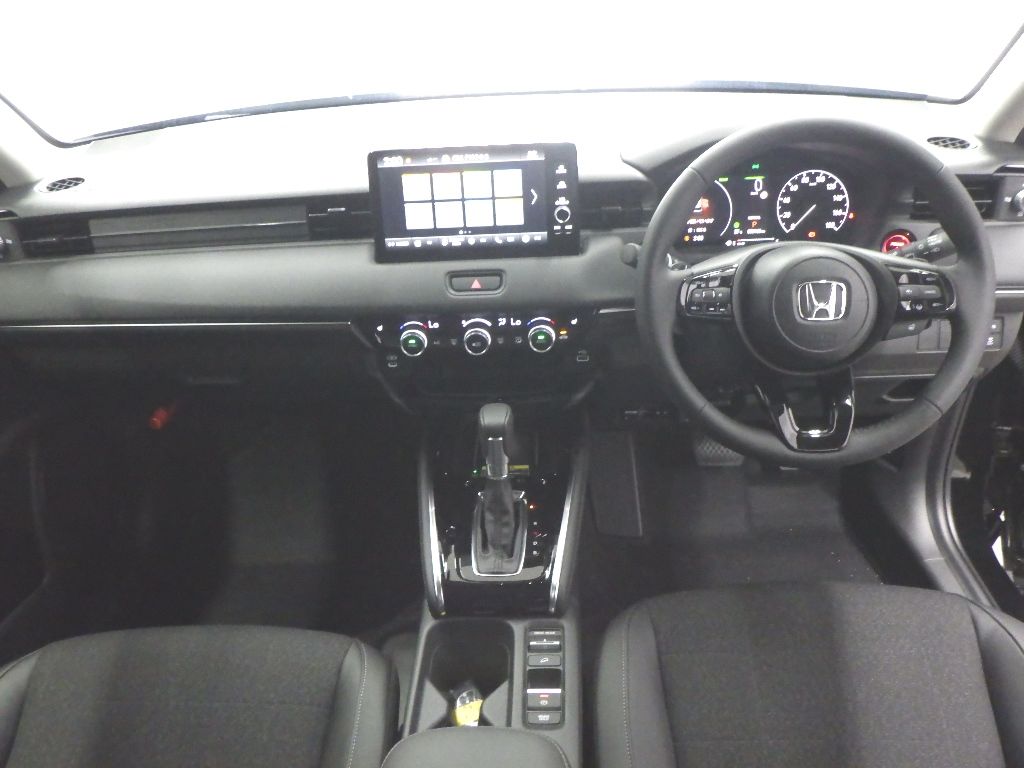 2026 Honda Vezel e:HEV Z auction photo 3