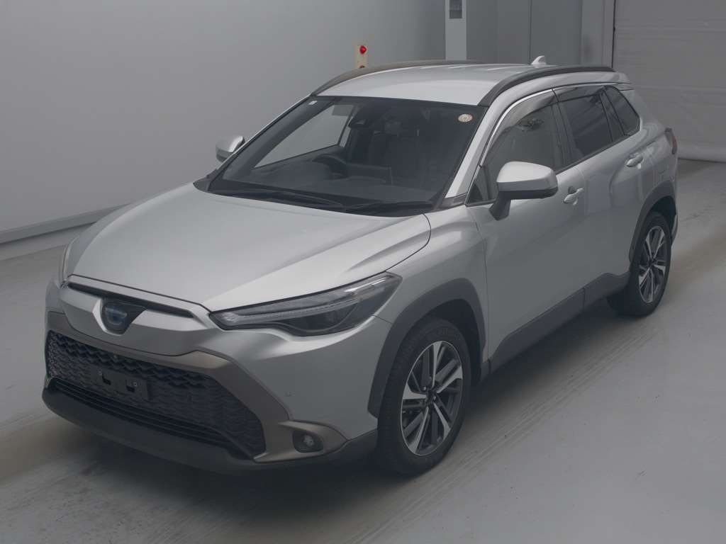 Japan Auction Vehicles 4 2021 Toyota Corolla Cross ハイブリッド Z auction photo
