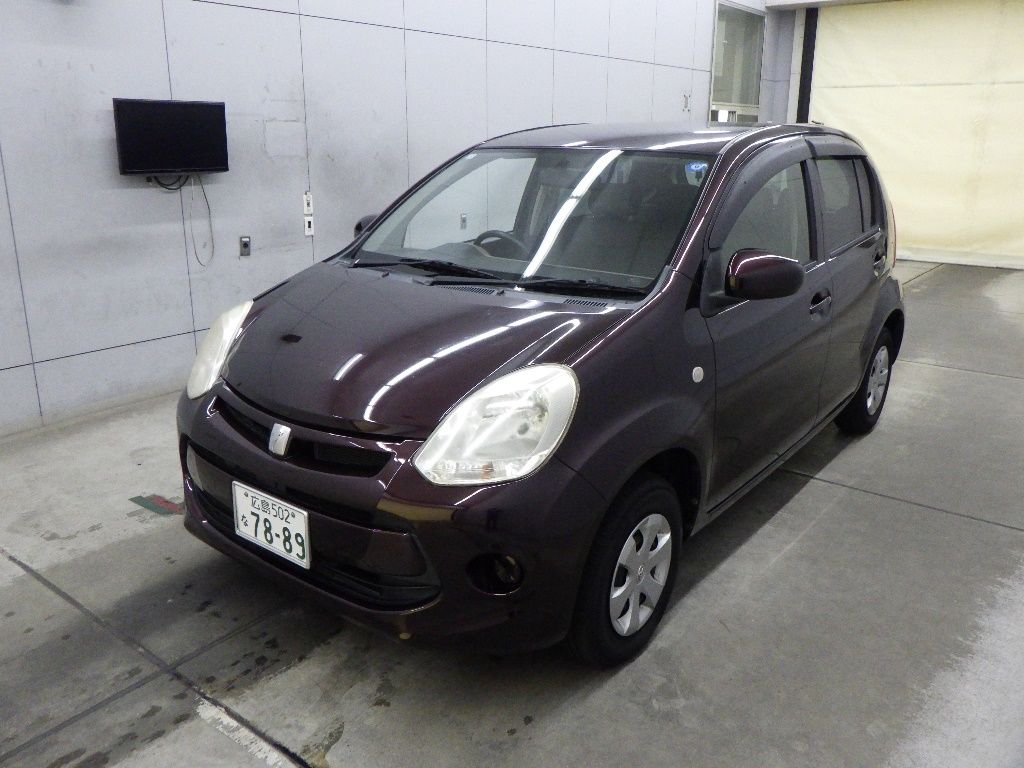2015 Toyota Passo 4WD X L Package auction photo 4