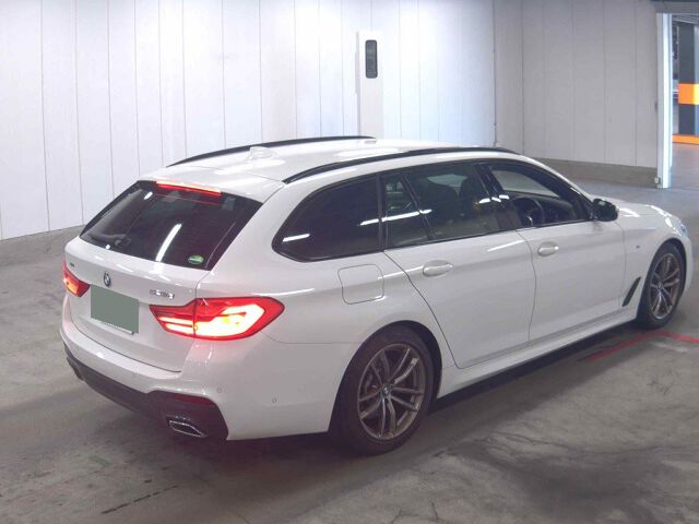 2020 BMW 5 Series 523D XDツリMスピ 4WD auction photo 5