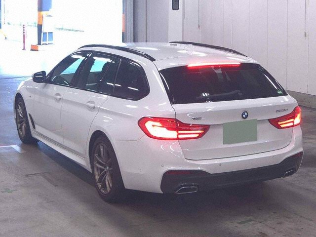 2020 BMW 5 Series 523D XDツリMスピ 4WD auction photo 2