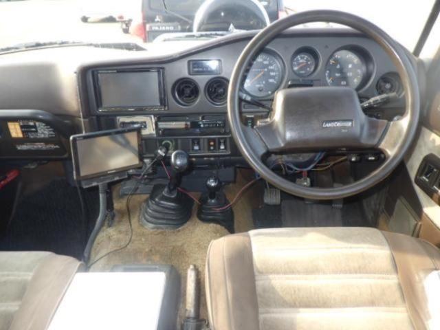 1987 Toyota Land Cruiser 60 VX 4WD D-TB auction photo 3