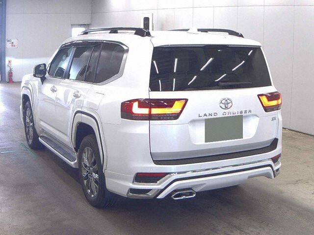 2025 Toyota Land Cruiser ZX 4WD auction photo 2