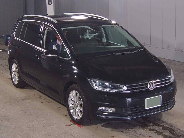 2016 Volkswagen ゴルフトゥーラン TSIハイライン Japan auction vehicle