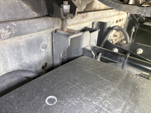 2018 Nissan Diesel UD Loader auction photo 11