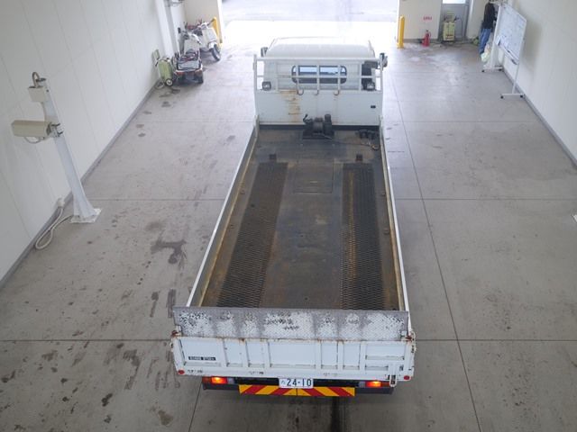 2018 Nissan Diesel UD Loader auction photo 3