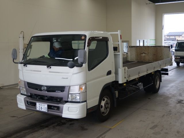 2018 Nissan Diesel UD Loader Japan auction vehicle