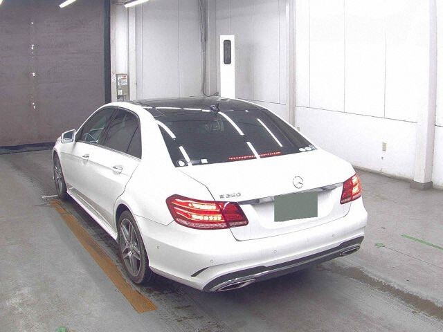 2015 Mercedes-Benz E-Class E250 Avantgarde auction photo 2