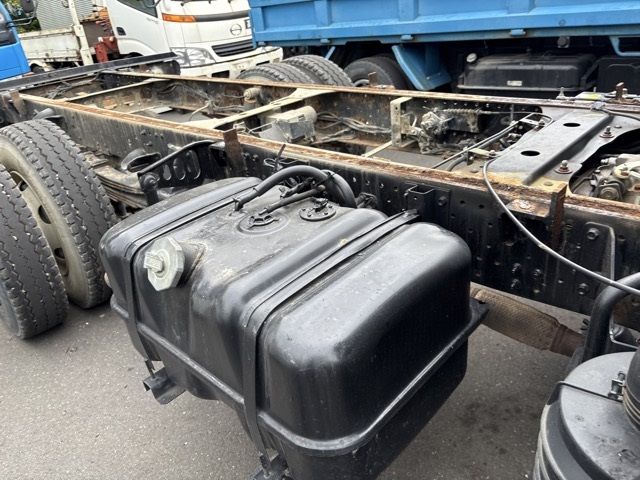 2008 Isuzu Elf シャーシ auction photo 17