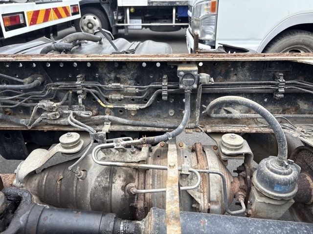 2008 Isuzu Elf シャーシ auction photo 18