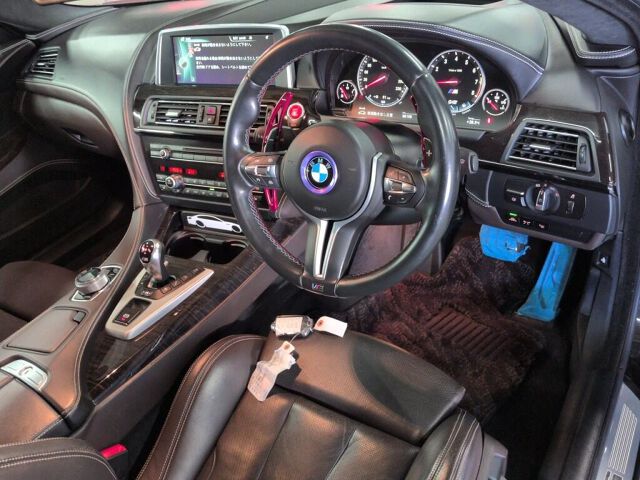2013 BMW M6 Gran Coupe auction photo 3