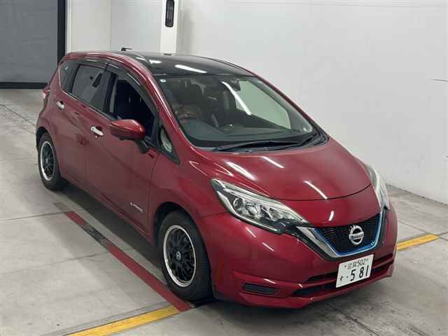 2017 Nissan ノートeパワー eパワーX Japan auction vehicle
