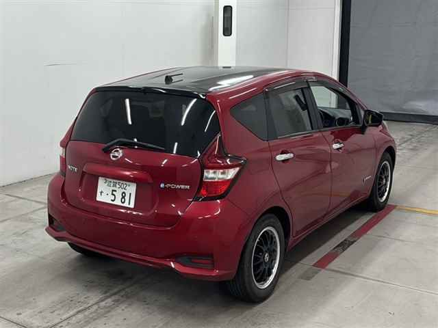2017 Nissan ノートeパワー eパワーX auction photo 5
