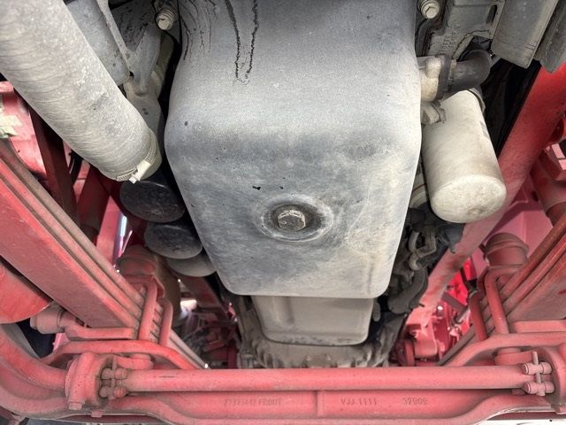 2019 Nissan Diesel UD Tractor Turbo auction photo 9