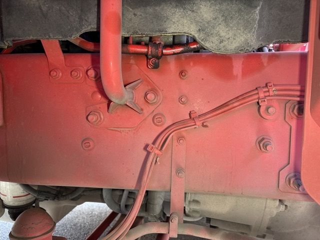 2019 Nissan Diesel UD Tractor Turbo auction photo 10