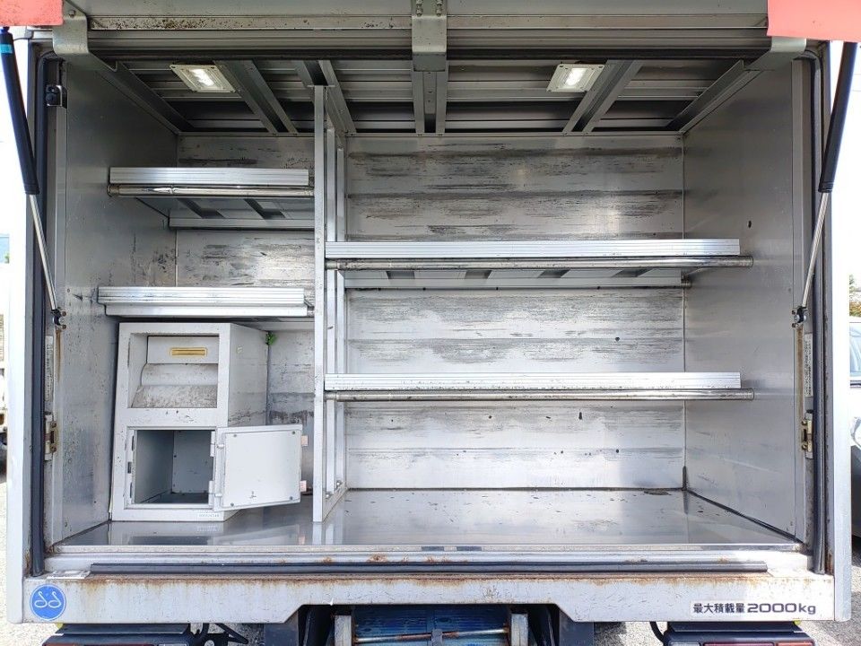 2016 Isuzu Elf auction photo 8