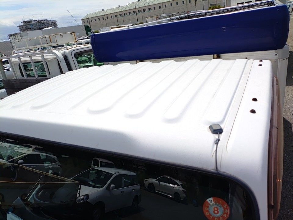 2016 Isuzu Elf auction photo 7