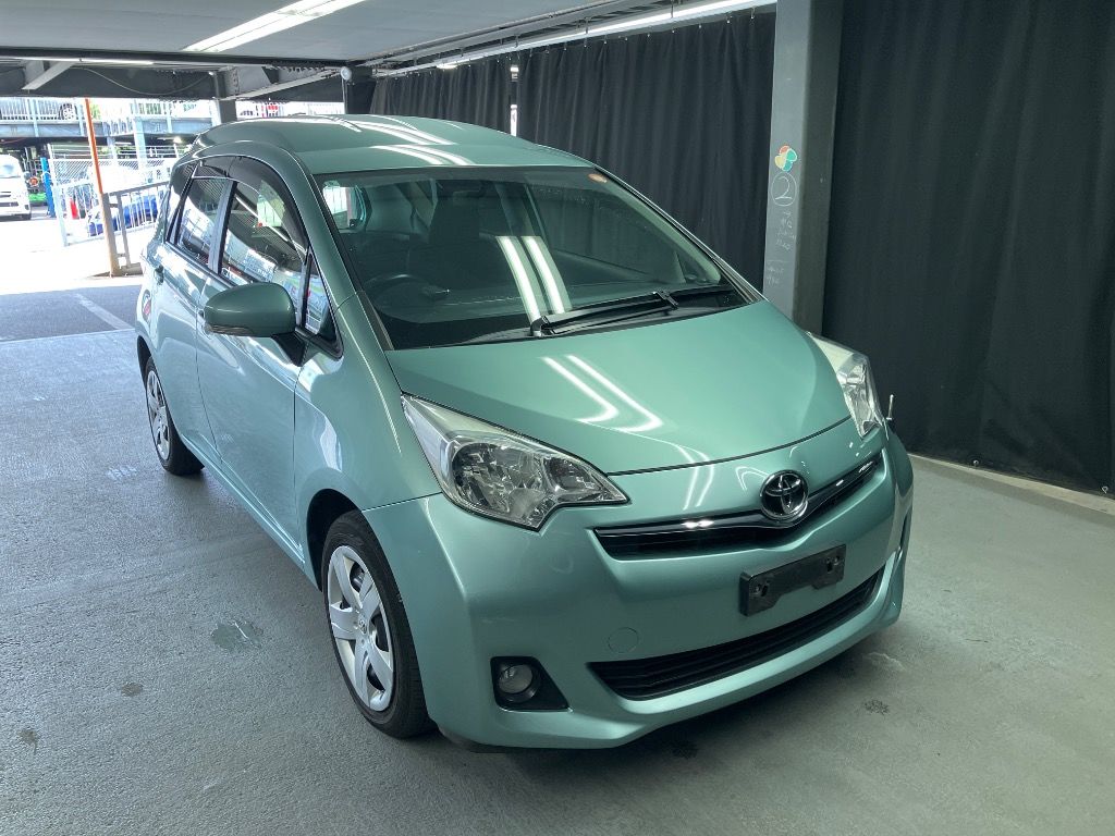 Japan Auction Vehicles 7 2012 Toyota Ractis G Wheelchair-accessible vehicle auction photo
