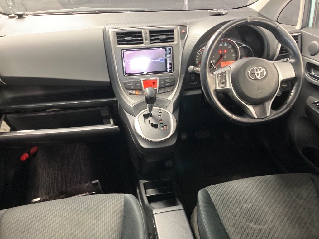 2012 Toyota Ractis G Wheelchair-accessible vehicle auction photo 3