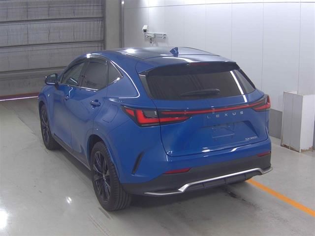 2023 Lexus NX350h F Sport auction photo 2