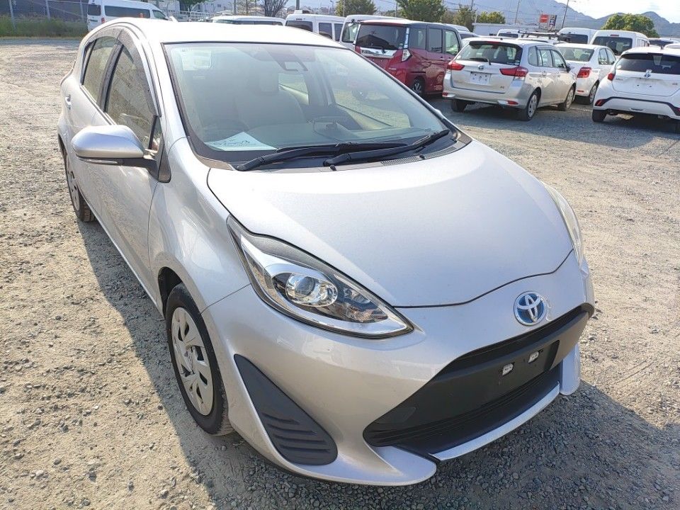 2021 Toyota Aqua auction photo 4