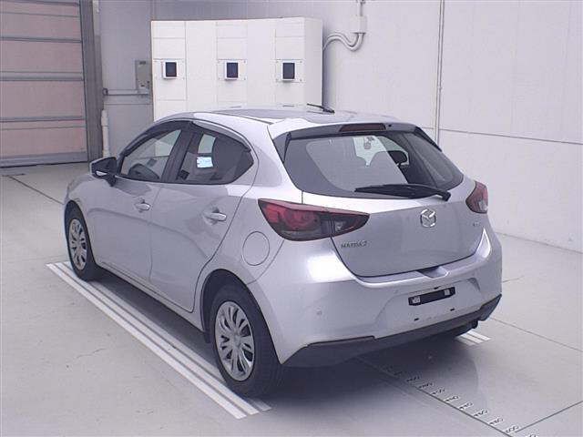 2021 Mazda 2 15C auction photo 2