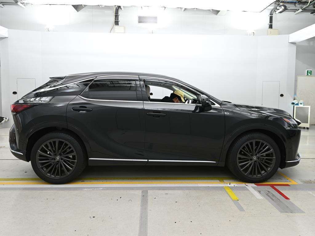2024 Lexus RX RX350 Version L auction photo 3