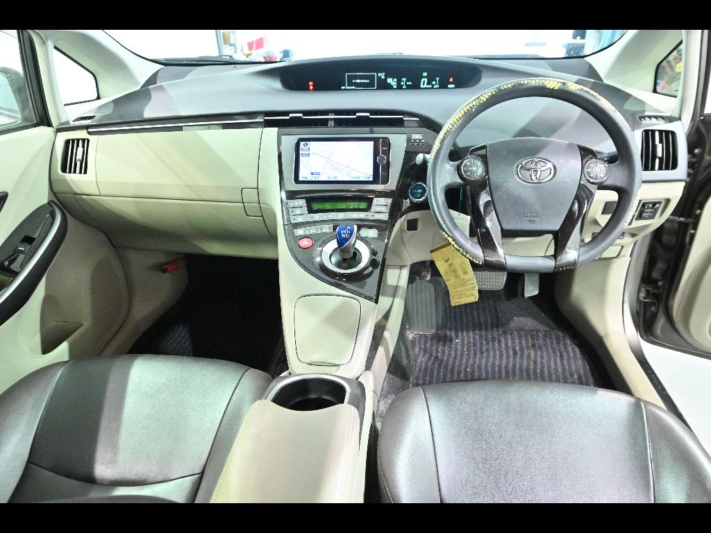 2013 Toyota Prius Sマイコーデ auction photo 3