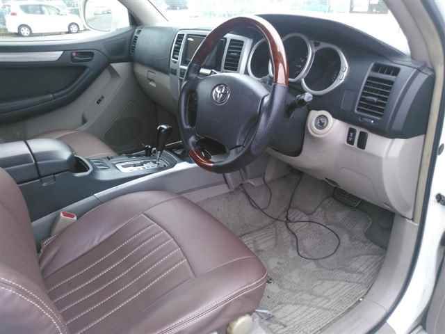 2003 Toyota Hilux Surf SSR-X auction photo 3