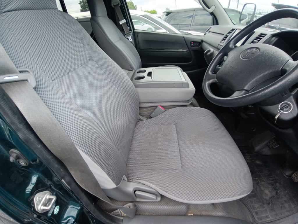 2007 Toyota Hiace DX auction photo 10