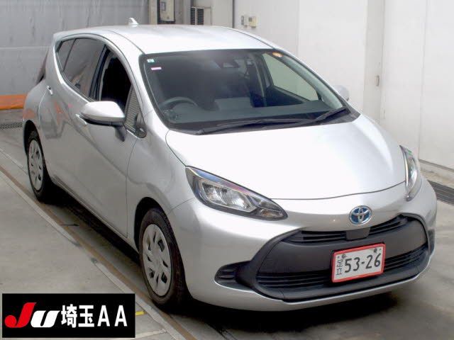 2022 Toyota Aqua X Japan auction vehicle