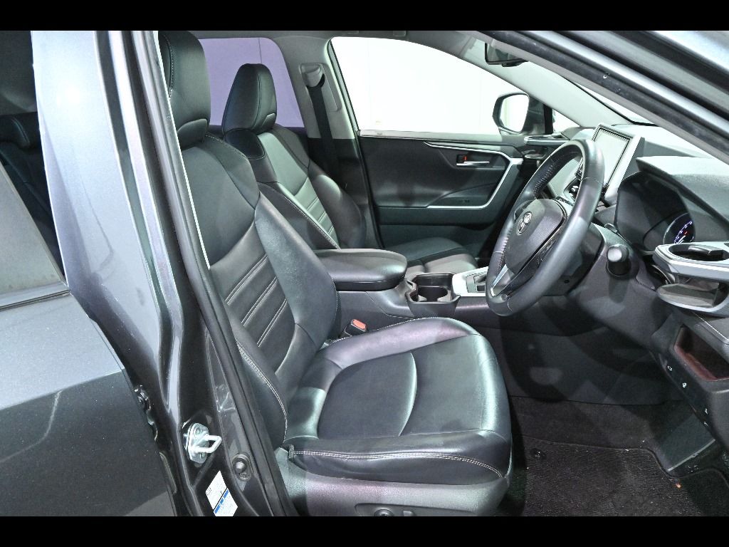 2019 Toyota RAV4 4WD G auction photo 6