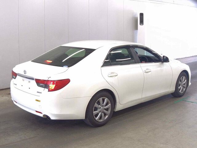 2015 Toyota Mark X 250G F Package auction photo 5