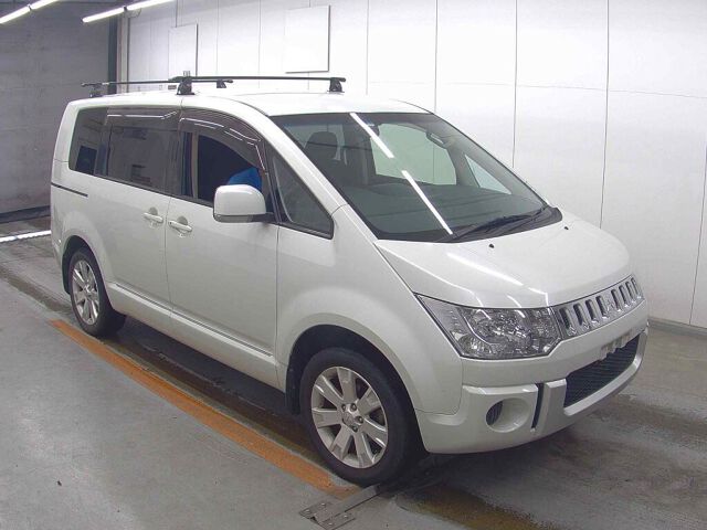 2015 Mitsubishi Delica D:5 M Japan auction vehicle